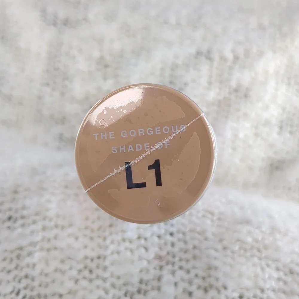 toyfactory Niablend Serum Concealer in L1(Light), 10ml/0.34fl oz